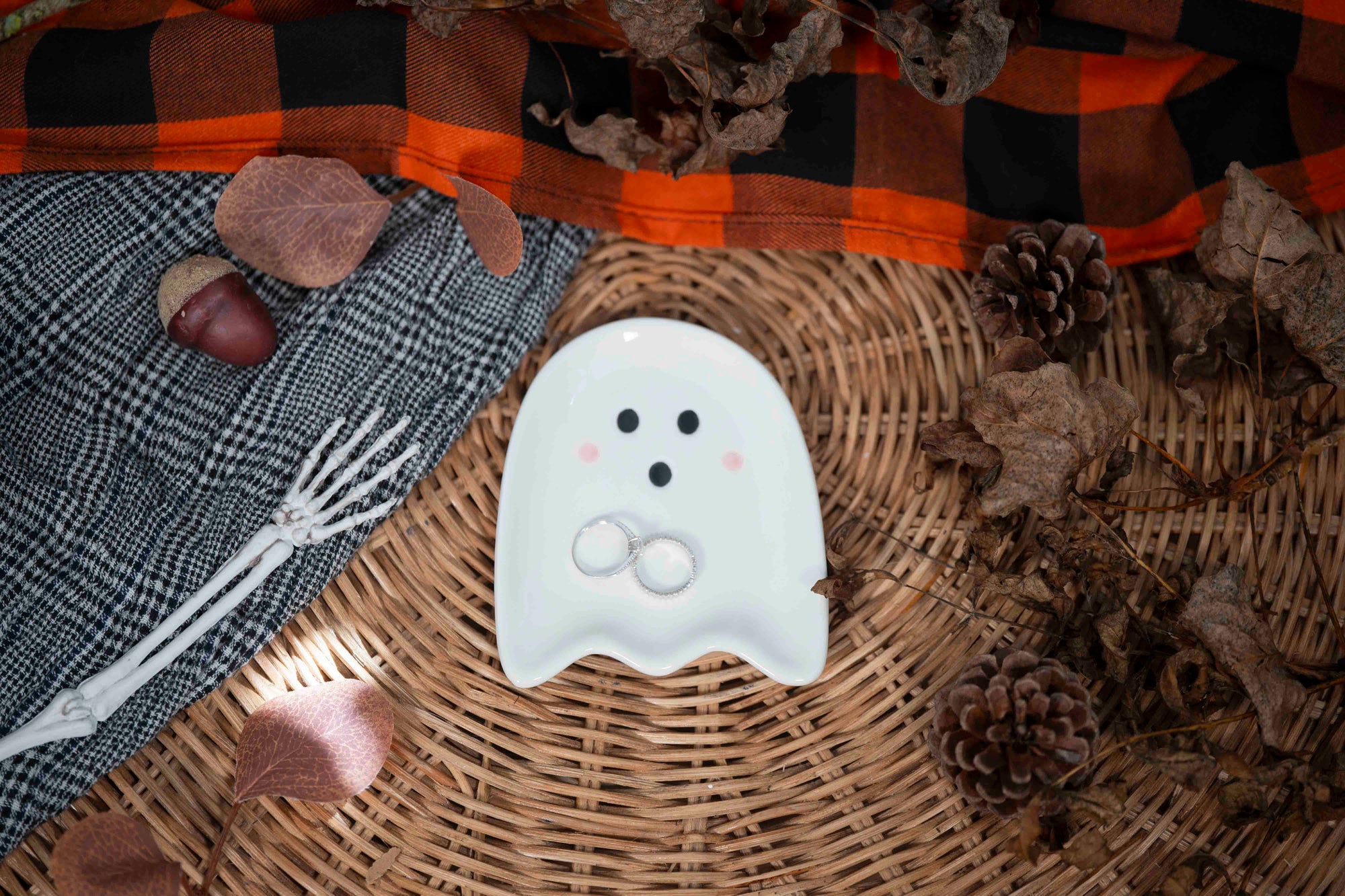 Petit assiette "Ghost"